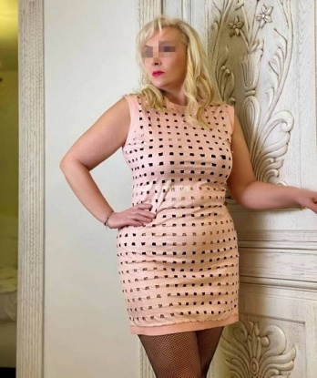 Искусная фантазёрка ждет тебя для ярких и горячих встреч. Умелые руки и шаловливые губки подарят тебе невероятное блаженство. Звони, не пожалеешь! 109, 55 лет